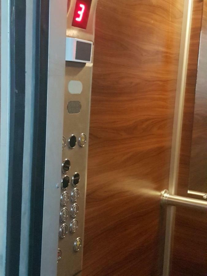 Atlas Hotel Tbilisi Bagian luar foto