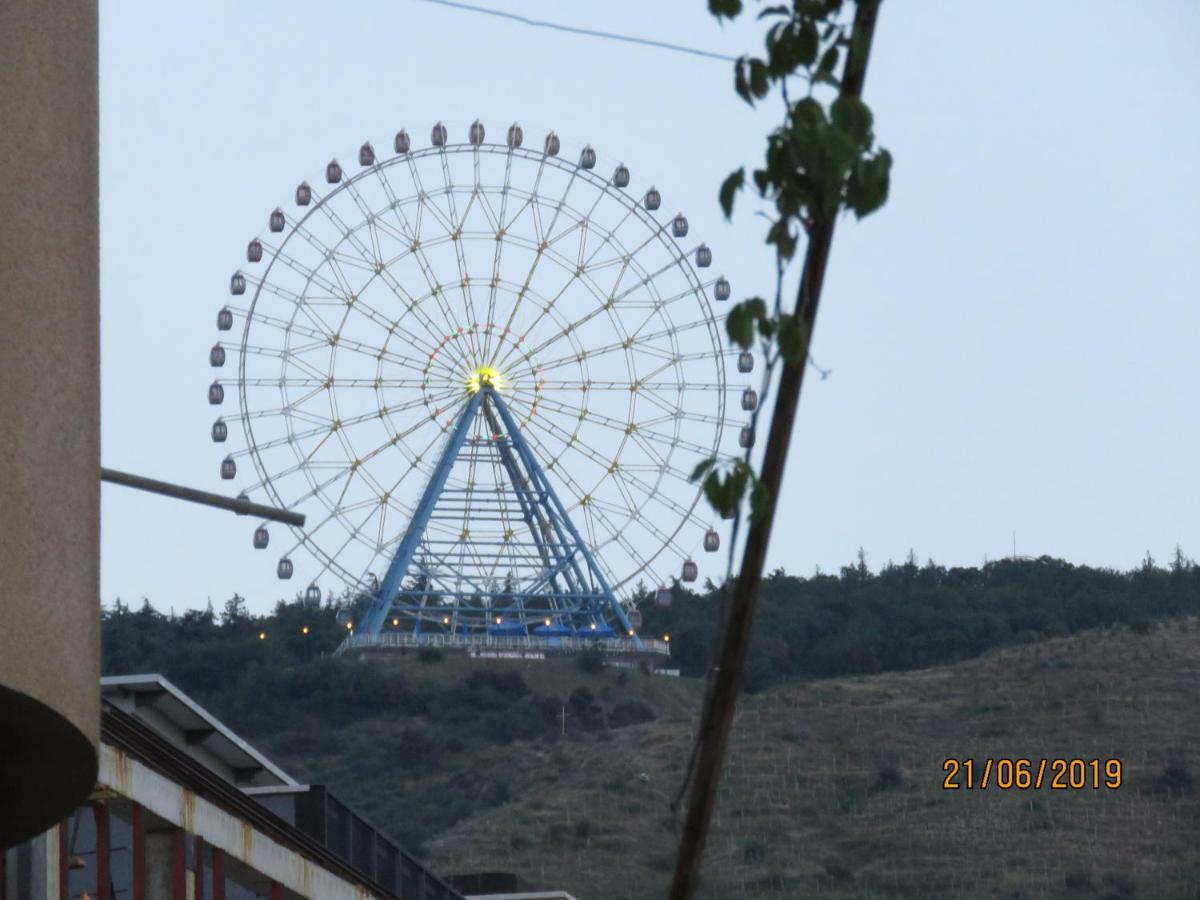 Atlas Hotel Tbilisi Bagian luar foto